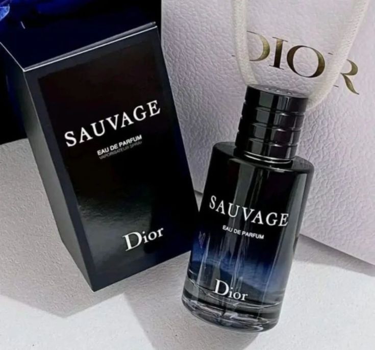 Sauvage Dior – Bold Masculine Fragrance withlong lasting  Fresh Woody Notes